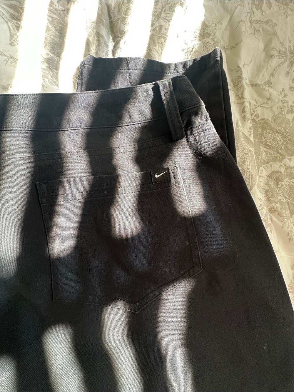 Nike Black golf pants  with Back Pocket and Mini Swoosh size 10